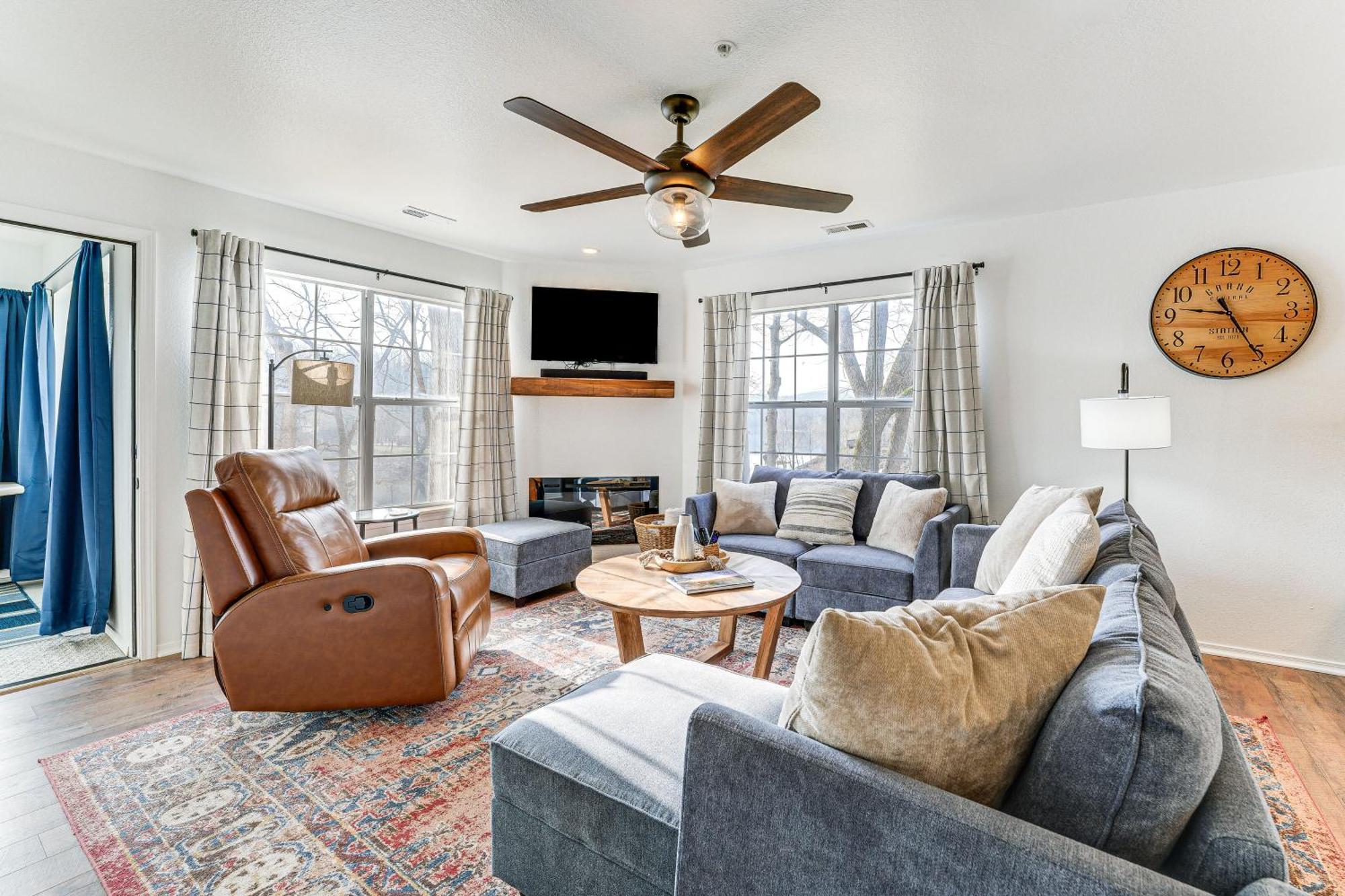 Branson Lakefront Condo With Sunroom And Lake Views! Buitenkant foto