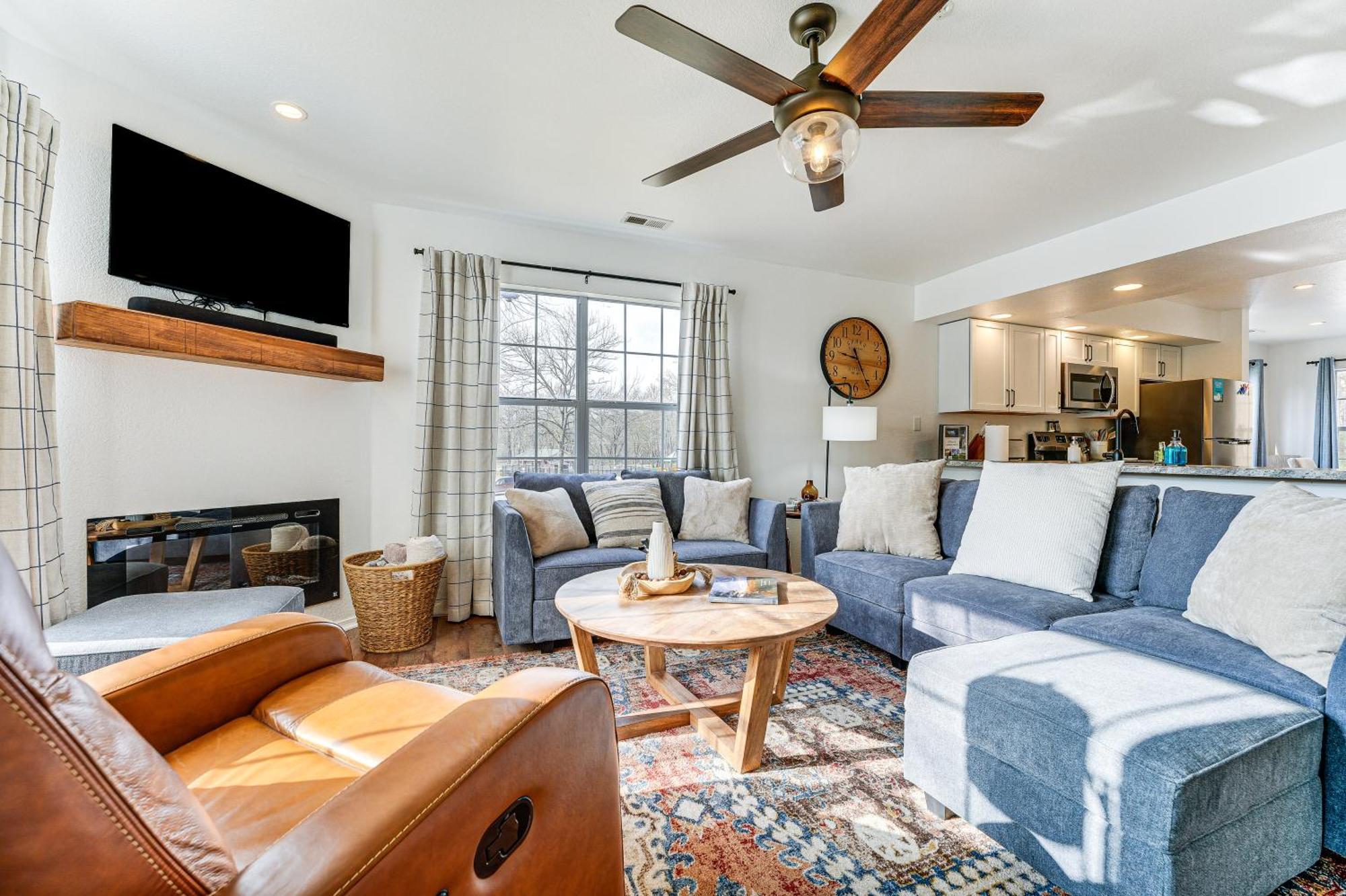 Branson Lakefront Condo With Sunroom And Lake Views! Buitenkant foto